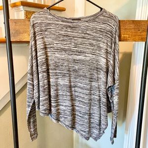 Mossimo gray and black handkerchief hem shirt size XS